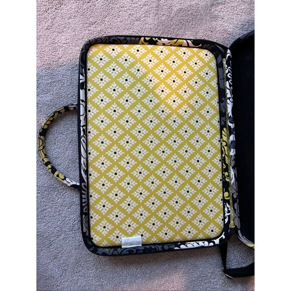 NWT Vera Bradley-Hard Shell Laptop Case with Strap-Baroque-Black Yellow Gray-Ret - Picture 6 of 7